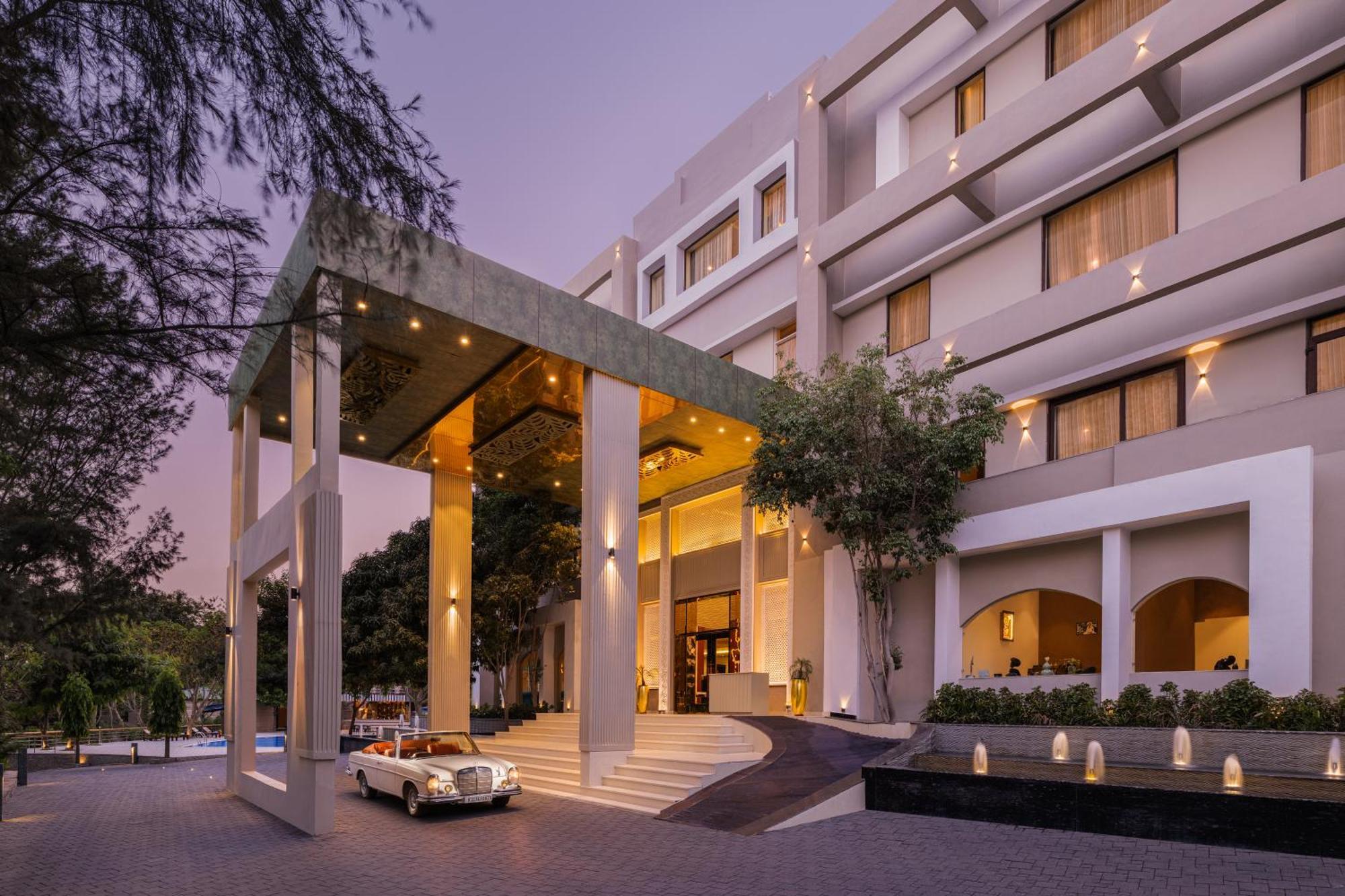 Essentia Luxury Resort & Spa Udaipur Exterior foto