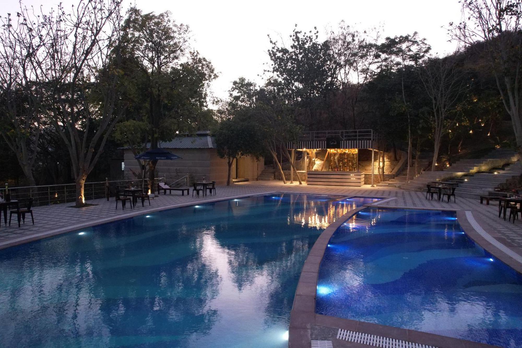 Essentia Luxury Resort & Spa Udaipur Exterior foto