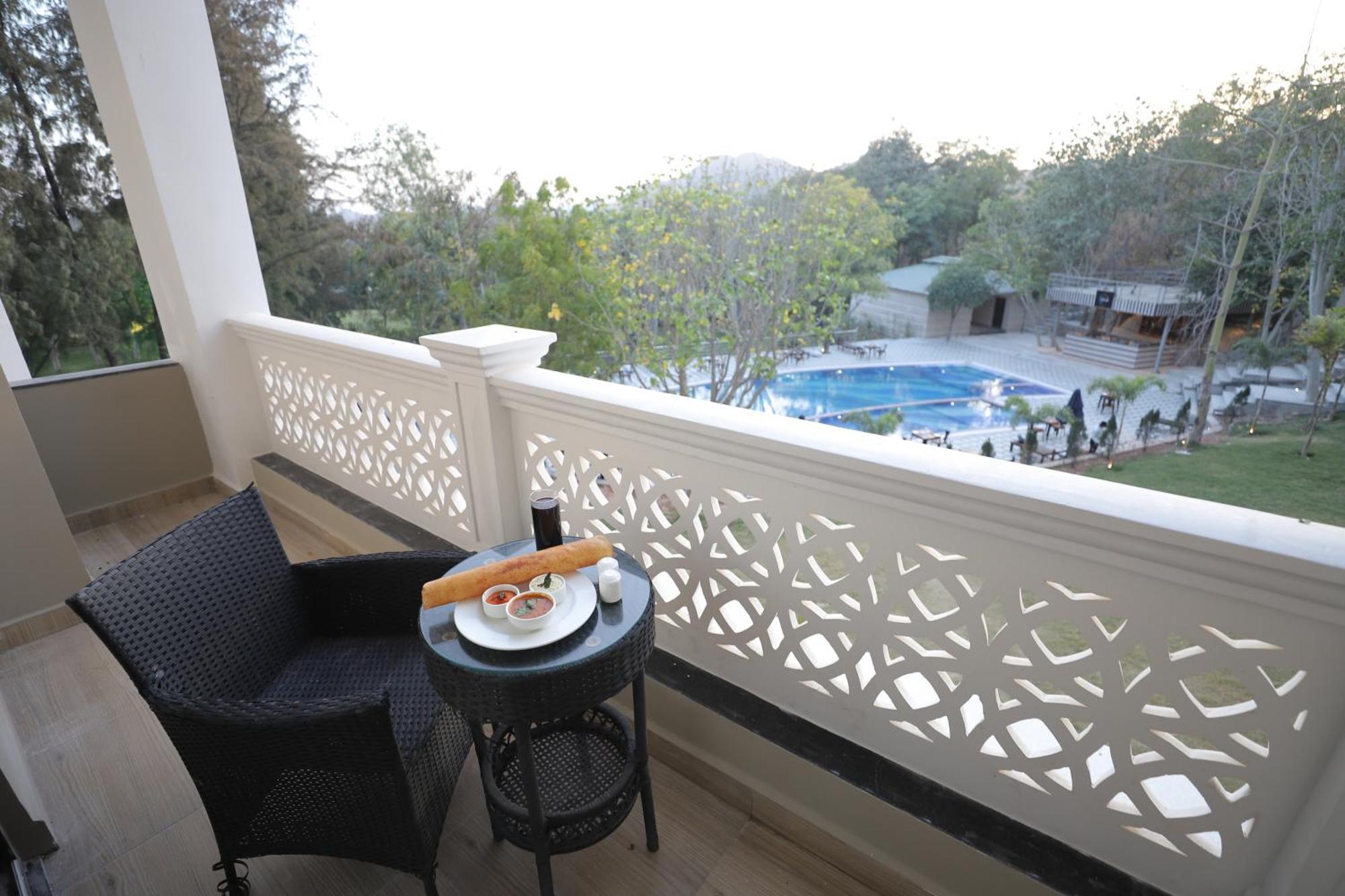 Essentia Luxury Resort & Spa Udaipur Exterior foto