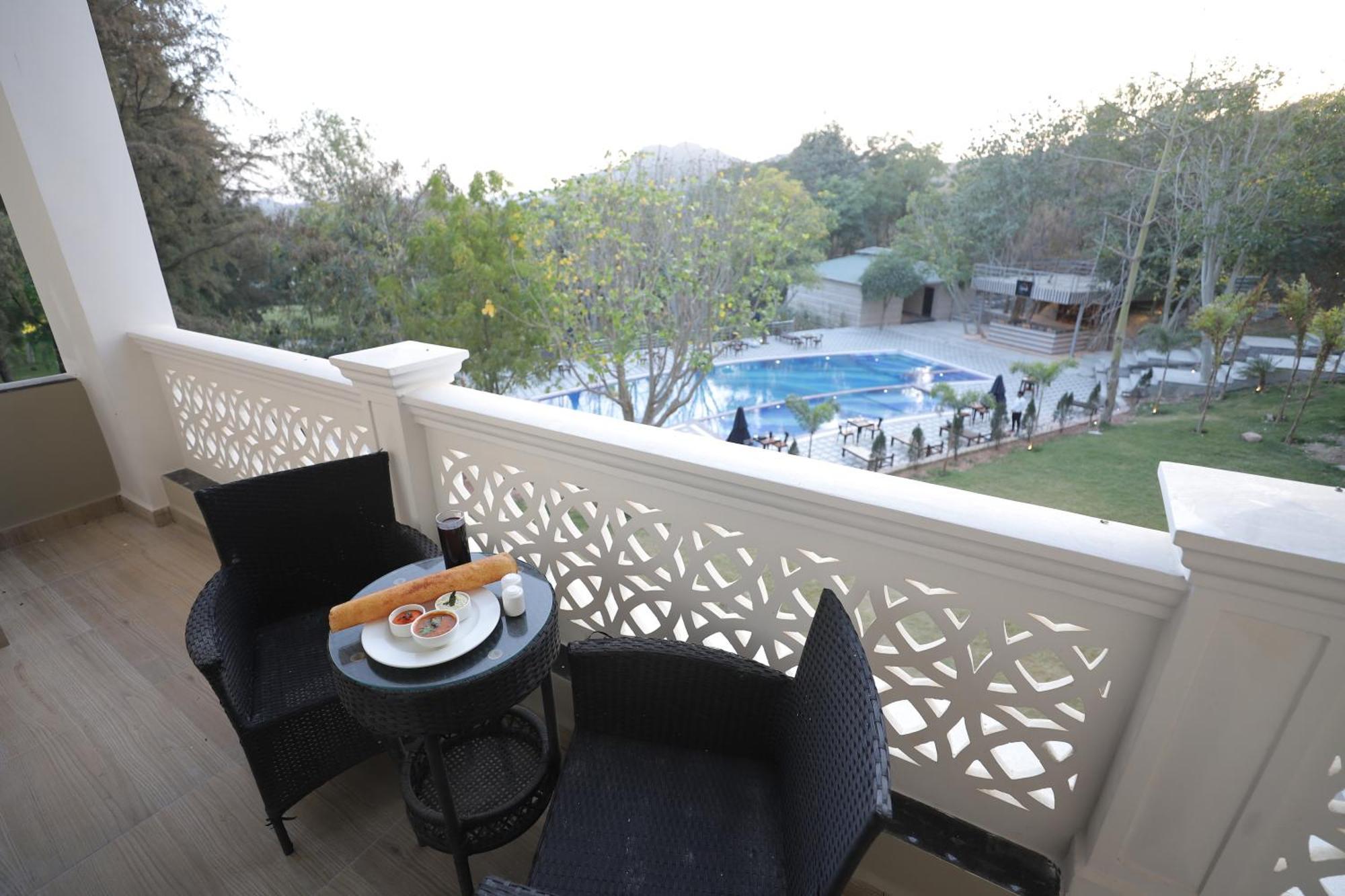 Essentia Luxury Resort & Spa Udaipur Exterior foto
